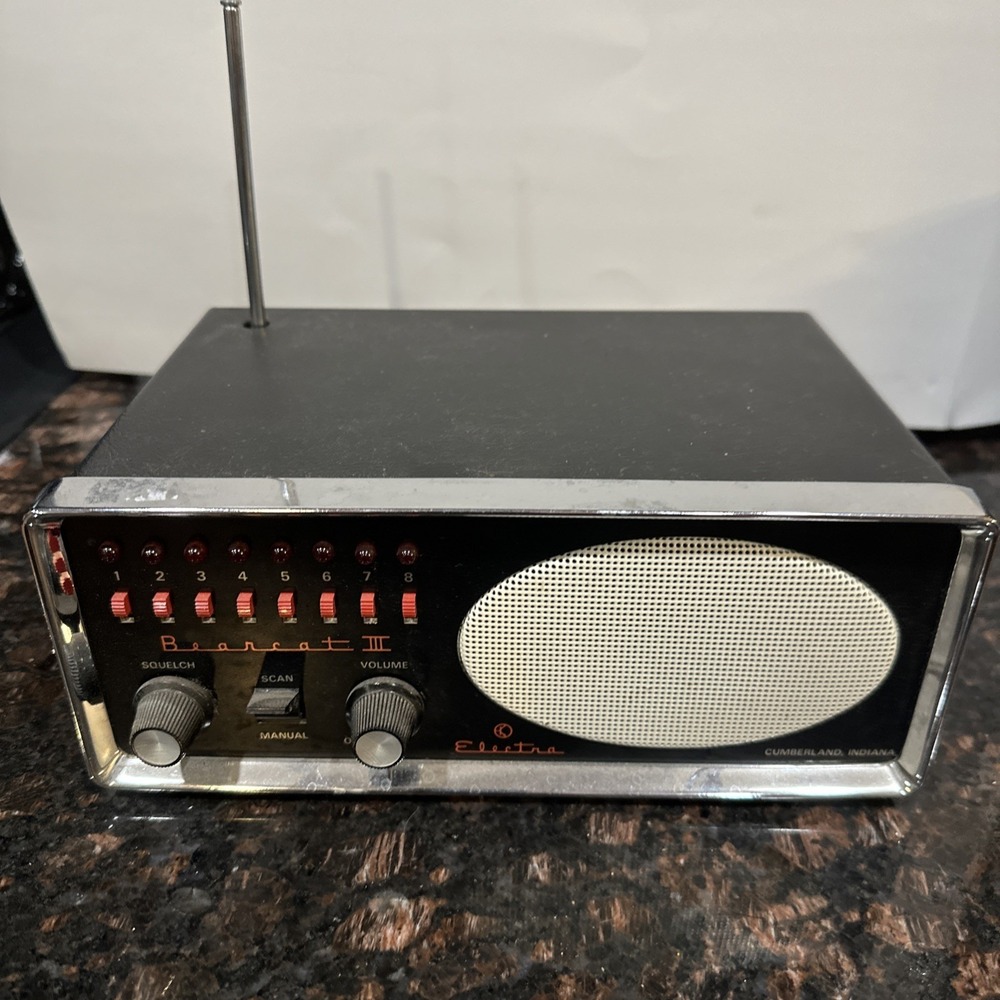 Vintage Electra Bearcat IV BC-IV Police Scanner  w/ Antenna & Cord